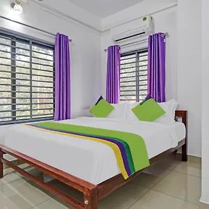 Hotel Treebo Nirupama ,750M From Aluva Railway Station, Alwaye