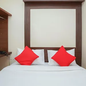 O J.b. Paradise Hotel Vanivilasa Puram