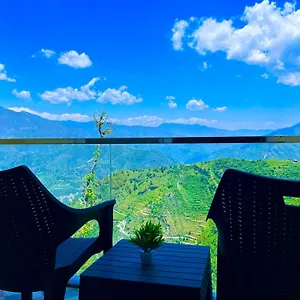 The Raarees Mist Resort, - Nested In Nature's Lap Hotel Munnar