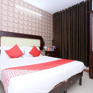 Oyo 8331 Kodavath Residency Hotel